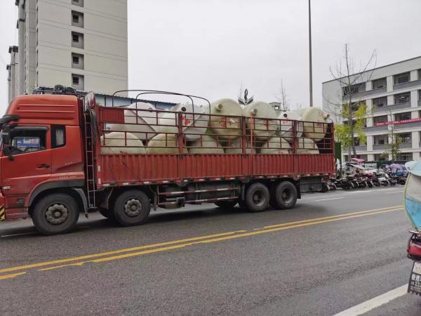 南充營(yíng)山縣兩車(chē)玻璃鋼化糞池項(xiàng)目